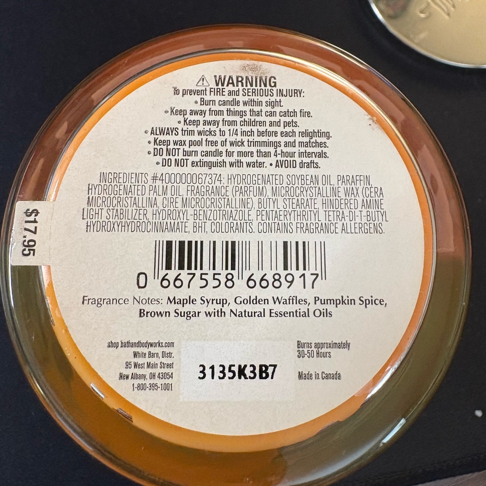 White Barn Maple Pumpkin Spice Candle - Picture 3 of 3